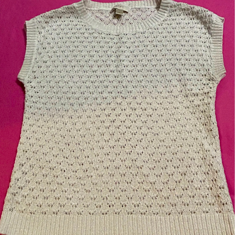 Lift size medium summer sweater